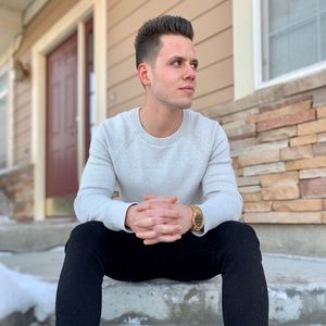 Meet your Posher, Giovanni